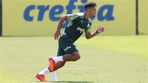 Gabriel Menino Aparece Em Campo E Palmeiras Esbo A Time Para A Recopa