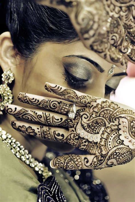 75 Henna Tattoos That Will Get Your Creative Juices Flowing Henna Beautiful Henna Designs