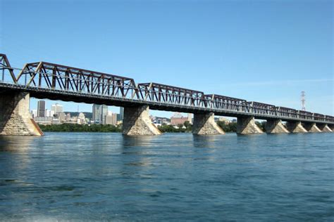 Montreal's Mighty The Victoria Bridge: A Must-See For Travelers ...