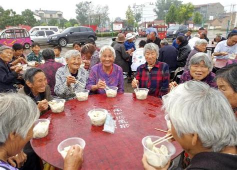 兰考葡萄架：乡贤助力饺子宴 文明新风进万家央广网