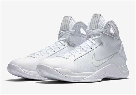 Hyperdunk 2022 Black And White Low