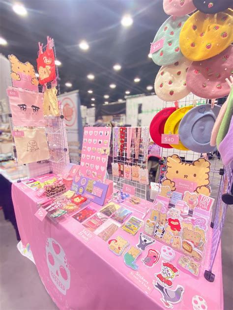 Kawaii Artist Alley Table Setup Glitter Bones Boutique Exhibidores