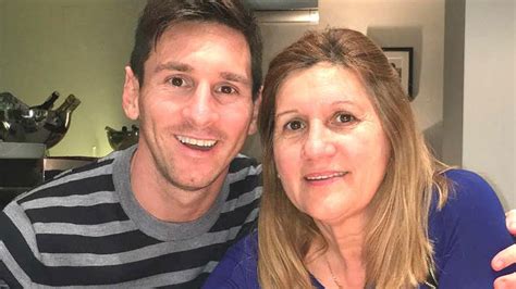 Who Is Celia Coccittini Facts About Lionel Messi S Mother Sportsdave