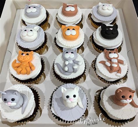 Pin By Donette Kutten On Cakes Cat Cupcakes Cat Cake Topper Cat Cake