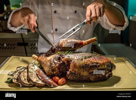 Carving Wagyu Beef Roast Hi Res Stock Photography And Images Alamy