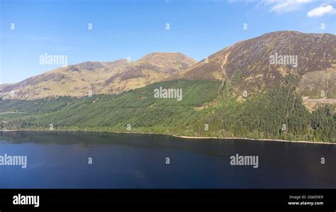 Loch Lochy Blue Sky Hi Res Stock Photography And Images Alamy