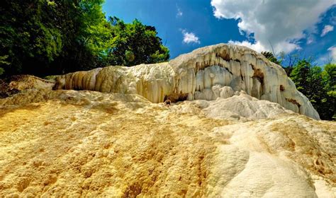 Hot Springs in Tuscany:Enjoy Natural Hot Springs Outdoors in Bagni San ...