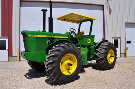 2 New Record Prices Set On Vintage John Deere 4wd Tractors Agweb