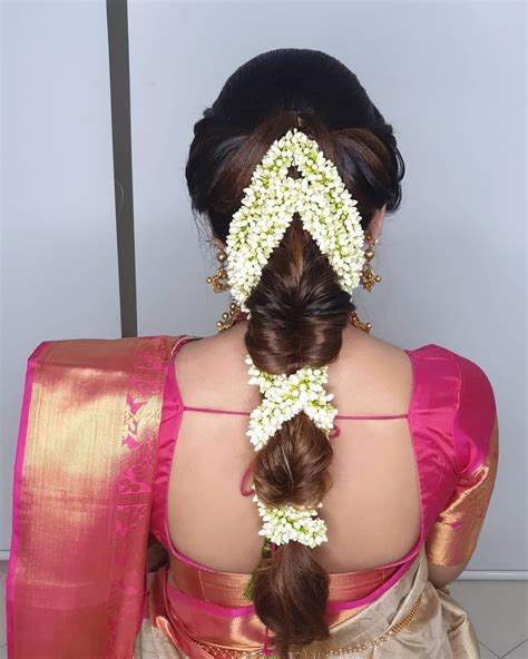 50 Gajra Hairstyle Ideas For Bride This Wedding Season Artofit