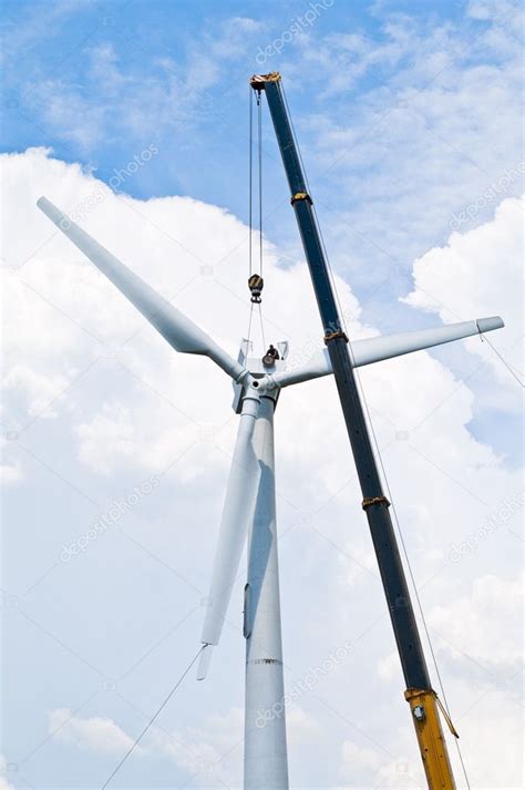 Installation of wind turbines Stock Photo by ©Vadyuhin 116228614