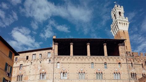 Piazza del Campo, Siena: the heart of a medieval city