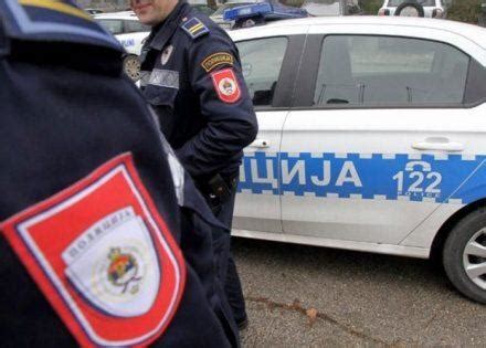 Oslobo Enje Ukaljao Uniformu Policajac Iz Bh Grada Dobio Otkaz Evo