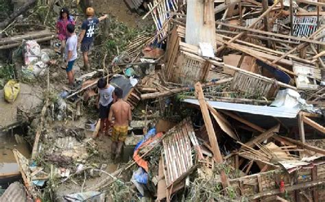 angin topan tewaskan   rs  sekolah hancur okezone news