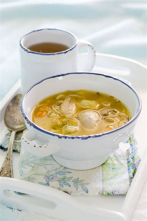 Receta Caldo De Gallina Vieja O Pollo