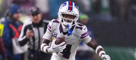 Nfl Week 18 Odds And Picks Bills Vs Dolphins Sunday Night Football