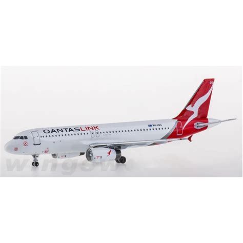 Diecast 1400 Scale Qantas A320 Vh Vqs Simulation Metal Alloy Aircraft