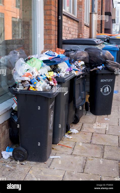 Overflowing Rubbish Bins In Birmingham Uk Stock Photo Alamy