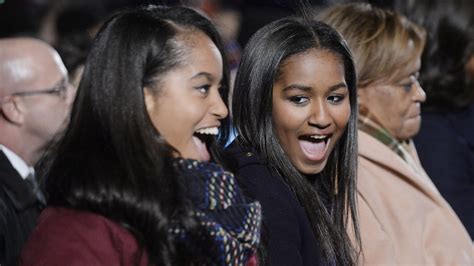 Inside Sasha And Malia Obama S Relationship History