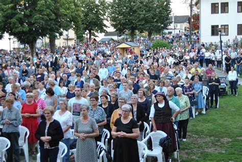 2022 devetnica 8 dan Župa Sv Nikole biskupa Svetište Gospe od Suza