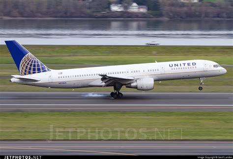 N Ua Boeing United Airlines Geoff Landes Jetphotos