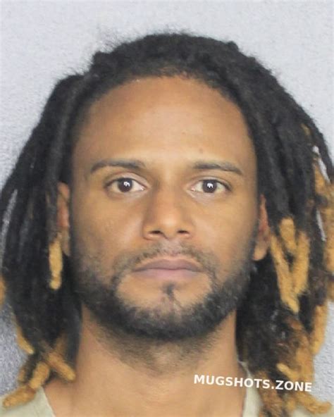 TIRADO CHRISTOPHER M 08 26 2021 Broward County Mugshots Zone