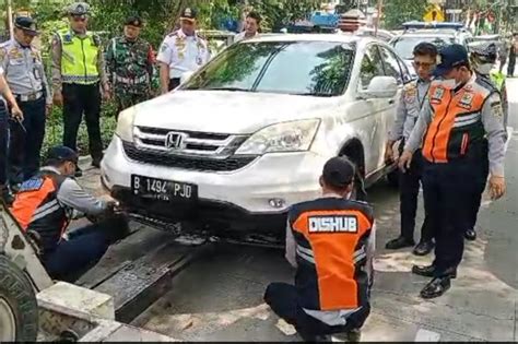 Parkir Sembarangan 23 Motor Dan 4 Mobil Diangkut Sudinhub Jakarta Utara