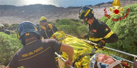 San Vito Soccorso Aereo Per Una Turista Polacca Ferita Nella Grotta