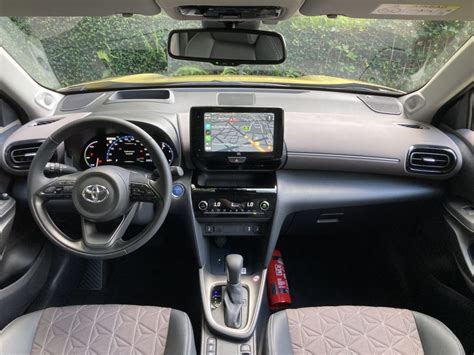 Essai Yaris Cross Hybride Que Vaut Le Premier Suv Urbain De Toyota