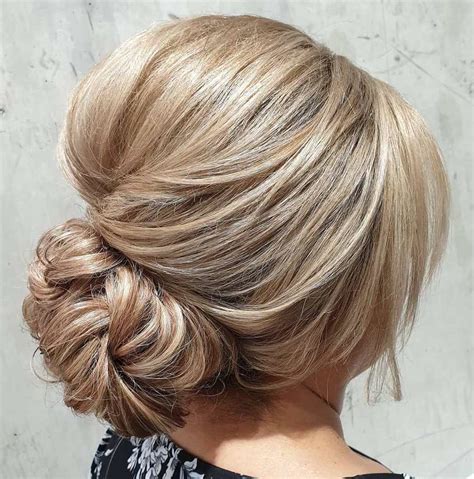 30 Gorgeous Mother Of The Bride Hairstyles For 2022 Hair Adviser