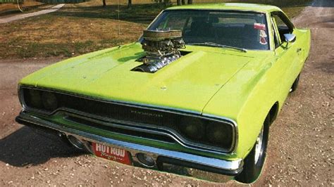 Centari Limelight 1970 Plymouth Road Runner: HOT ROD Magazine, October 1989