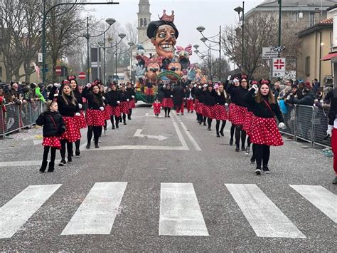 Carnevale Venezia A Campalto Festa E Tradizione Con Il Ritorno Della