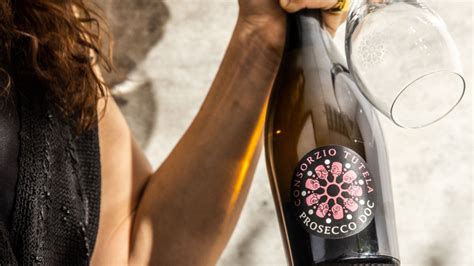 In Casa Italia Si Brinda Con Il Prosecco Doc Consorzio Tutela