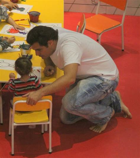 Thiago Lacerda Brinca Os Filhos Em Shopping