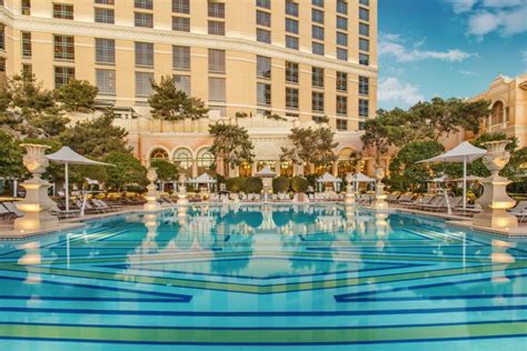 Best Pools In Vegas