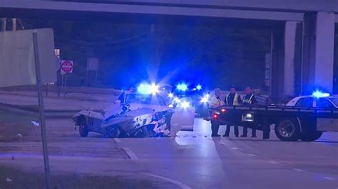 [accident] Chain Reaction Crash Sends A C2 Corvette Driver And A Police