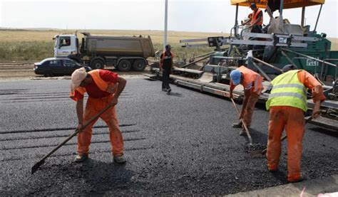 R Zvan Cuc Mesaj Dur La Semnarea Contractelor De Infrastructur