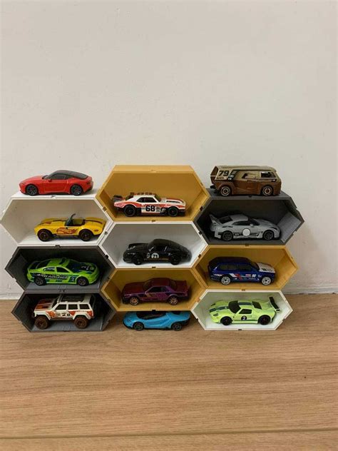 Стенди гаражі для машинок Hot Wheels Хотвілс грн Машинки Львів на Olx