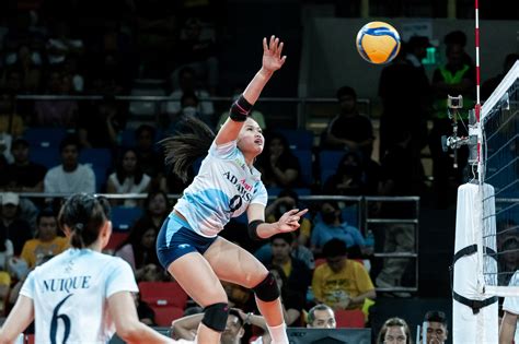 Uaap Women S Volleyball Adamson Survives Up In Five Set Thriller