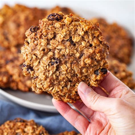 Healthy Oatmeal Raisin Cookies