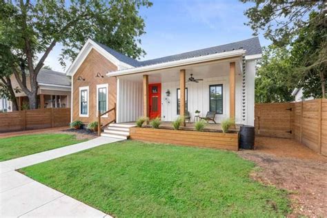 Absolutely Cute And Warm Poppy And Rye Cottage Dream Tiny Living