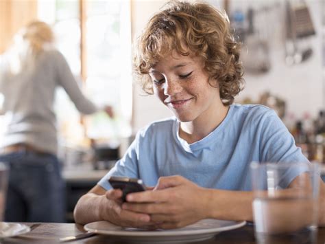 Poradnik Dla Rodzic W Jak Kontrolowa I Monitorowa U Ywanie Telefon W