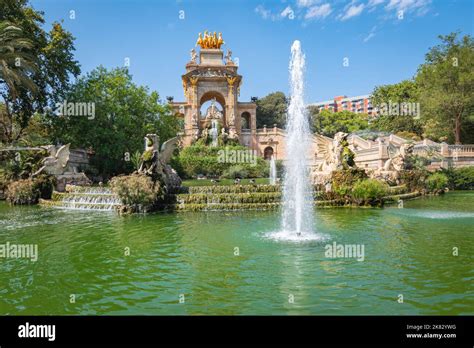 Fountain In Parc De La Ciutadella Barcelona Spain Stock Photo Alamy