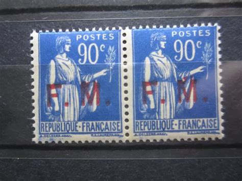 Beaux Timbres De Franchise Militaire N En Paire Points Sur Les M