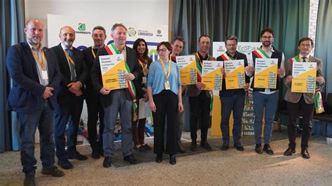 Premiati I Comuni Ricicloni Il 20 Della Lombardia MyValley It Notizie