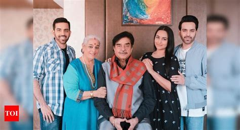 Sonakshi Shares A Heartfelt Birthday Wish For Father Shatrughan Sinha