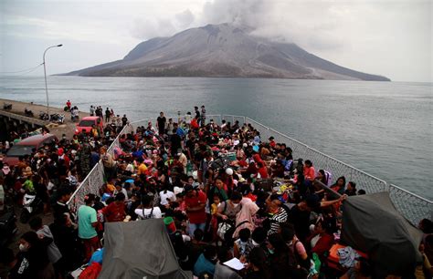 Evacuation Continues Following Indonesias Ruang Volcano Eruption Reuters