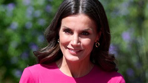 La Reina Letizia Presume Sus Abdominales Fuertes Y Marcados