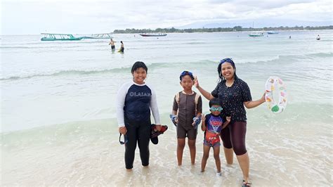 Gili Trawangan Lombok NTB Ramai Turis Asing Dan Turis Lokal Bersama