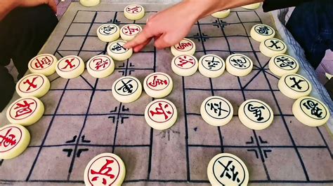 街头象棋实战，套路胆战心惊，高手运子如神，双车炮用的深不可测 Youtube