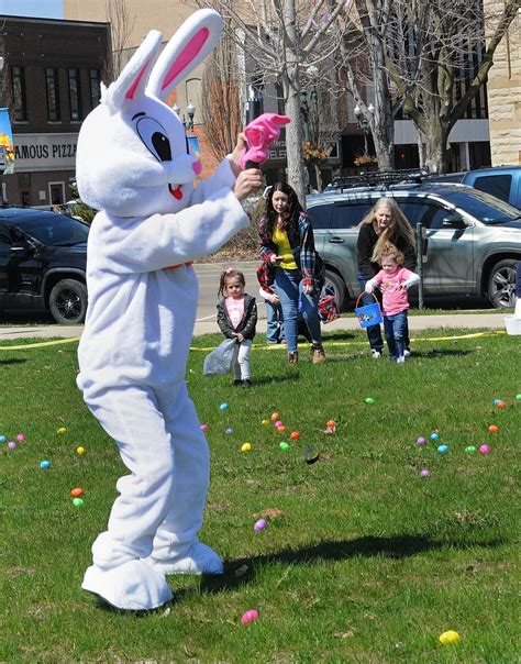 Ottawa Hosts Egg Hunt Scavenger Hunt Shaw Local